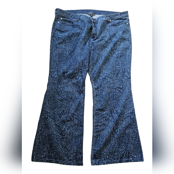 International Concepts INC MD Indigo Lazer-Print Flare Leg Jeans - Picture 2 of 6